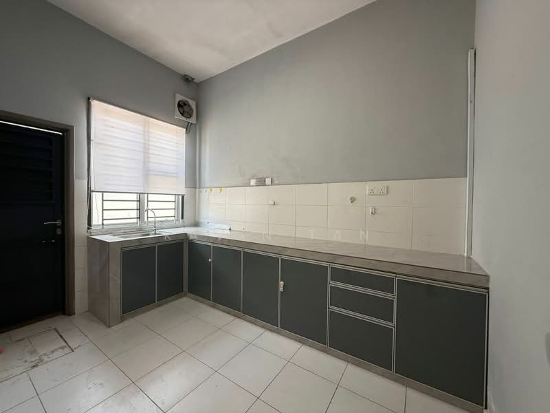 Bandar Putra untuk Untuk Dijual - RM 508,000, Mac 2026 - Kitchen - PropertyGuru.com.my