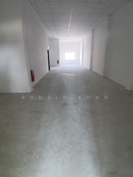 Shop for Sale in Bandar Baru Menglembu (Menglembu) - Ronald Kong - Corridor - PropertyGuru.com.my