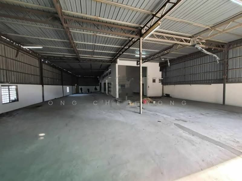 Warehouse for Rent in Kota Kemuning (Shah Alam) - Ong Chee Yong - Interior - PropertyGuru.com.my