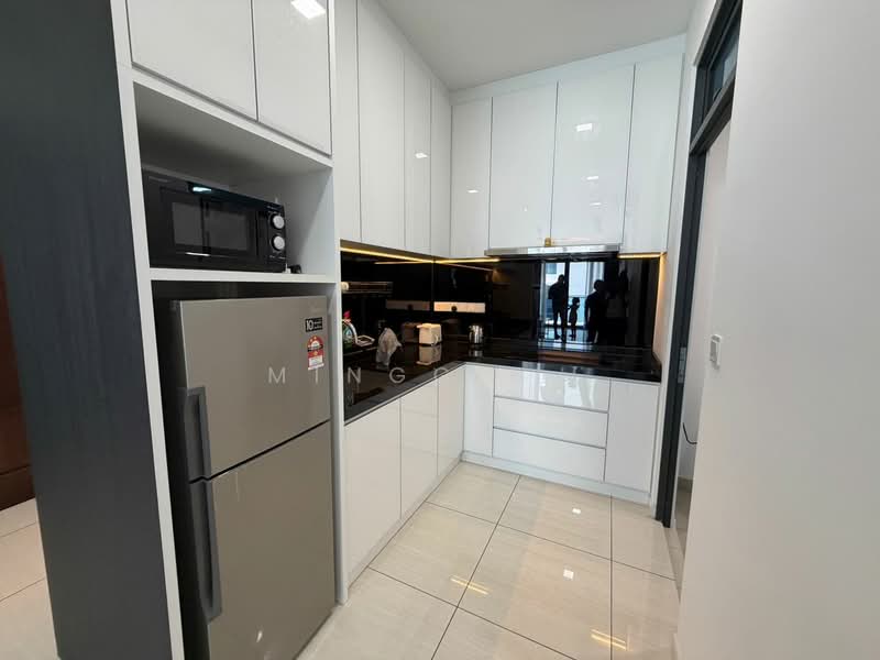 Queens Residences Q1 @ Queens Waterfront untuk Untuk Disewa - RM 3,800 /bulan, Mac 2026 - Kitchen - PropertyGuru.com.my