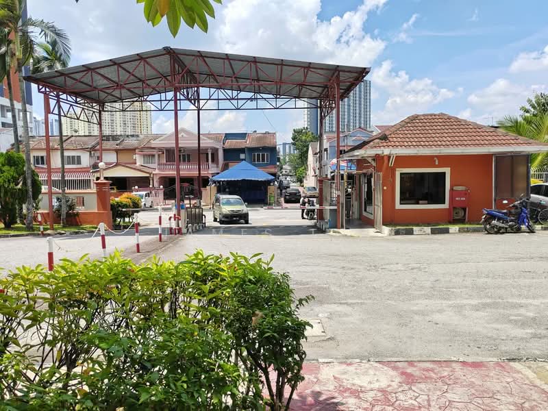 Villa Danau untuk Untuk Dijual - RM 388,000, Mac 2026 - Exterior - PropertyGuru.com.my