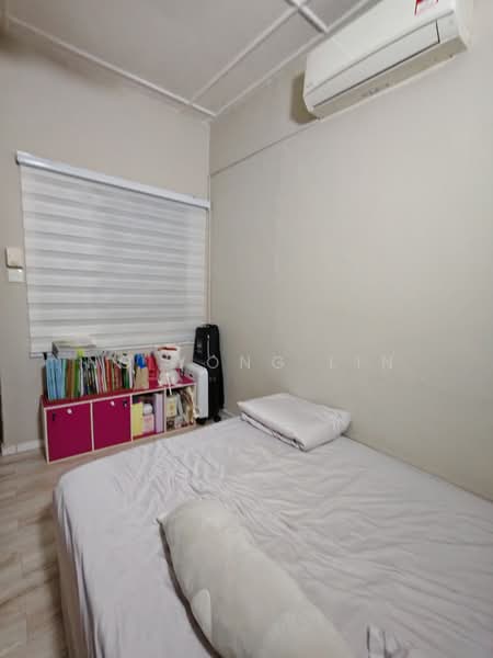 Rumah Pangsa Permas Jaya untuk Untuk Dijual - RM 420,000, Mac 2026 - Bedroom - PropertyGuru.com.my