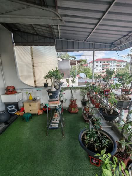 Rumah Pangsa Permas Jaya untuk Untuk Dijual - RM 420,000, Mac 2026 - Balcony - PropertyGuru.com.my