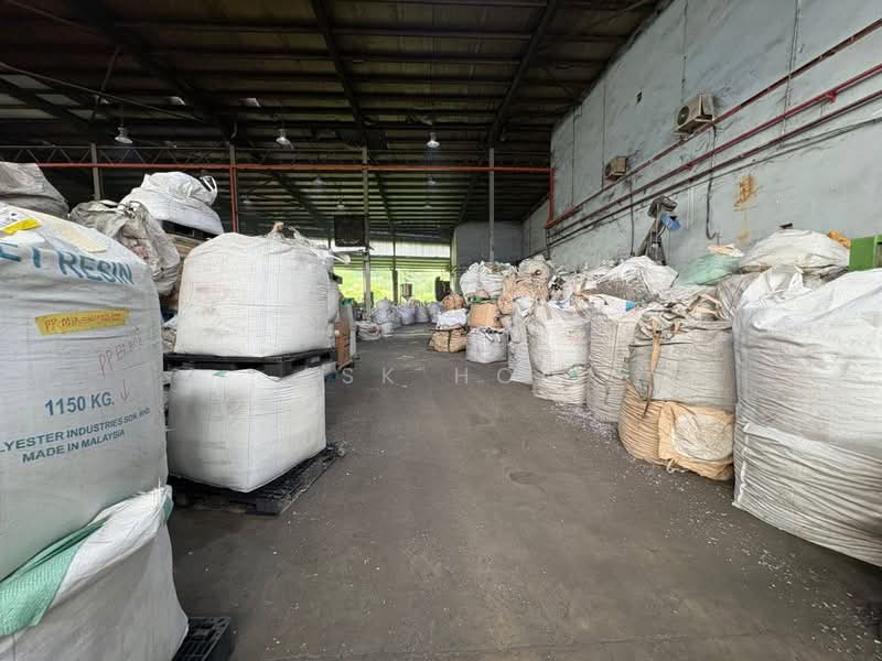 Detached Factory for Rent in Senai (Kulai) - Ask Hon - Exterior - PropertyGuru.com.my