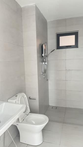 Servis Apartment untuk Disewa di Residensi Ava @ Kiara Bay - Cannis Choy - Bathroom - PropertyGuru.com.my