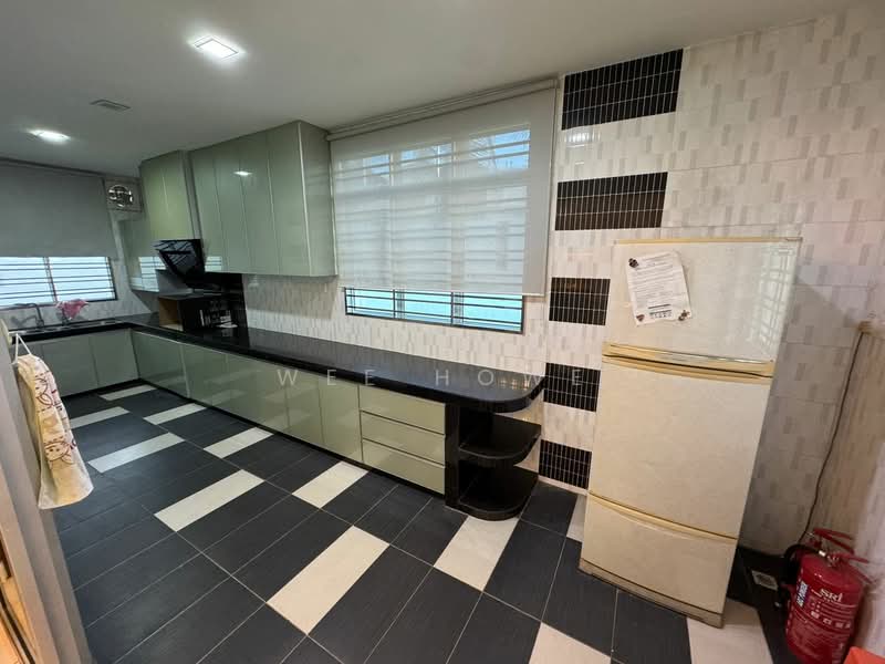2.5-storey Terraced House for Sale in Taman Sutera Utama (Skudai) - Wee Howe - Kitchen - PropertyGuru.com.my