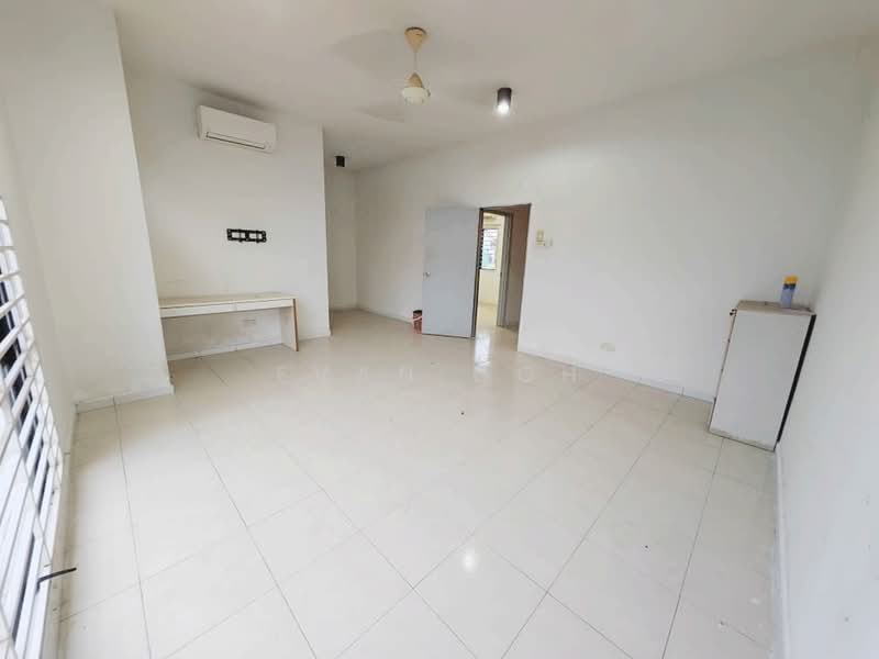 Townhouse for Sale in Bandar Bukit Puchong 2 (Puchong) - Evan Goh - Living Room - PropertyGuru.com.my