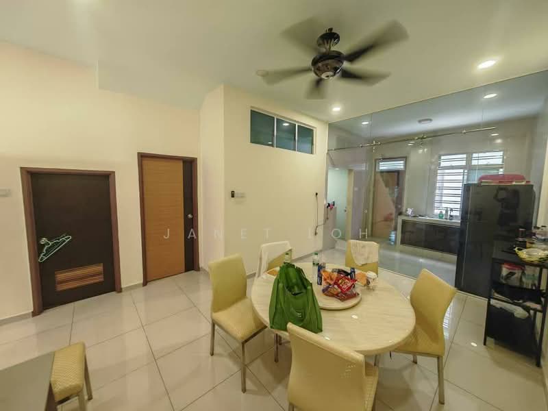 2-storey Terraced House for Sale in Austin Crest (Johor Bahru) - Janet Loh - Dining Room - PropertyGuru.com.my