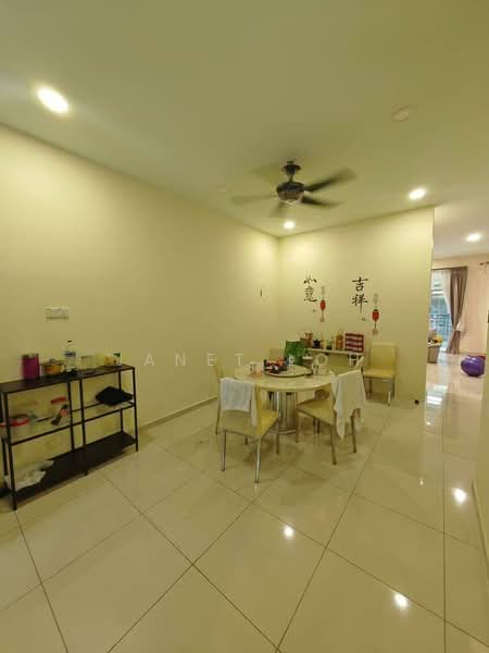 2-storey Terraced House for Sale in Austin Crest (Johor Bahru) - Janet Loh - Dining Room - PropertyGuru.com.my