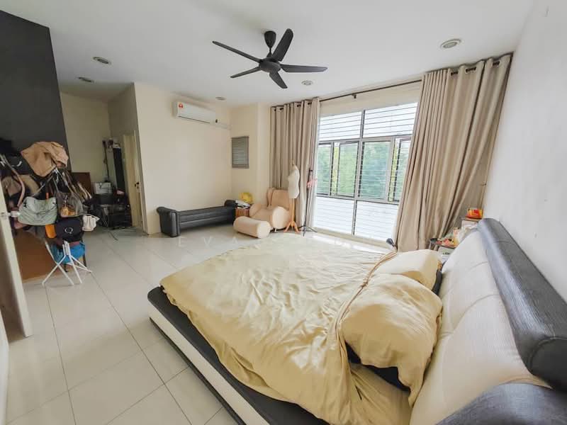 Townhouse for Sale in Bandar Bukit Puchong 2 (Puchong) - Evan Goh - Bedroom - PropertyGuru.com.my