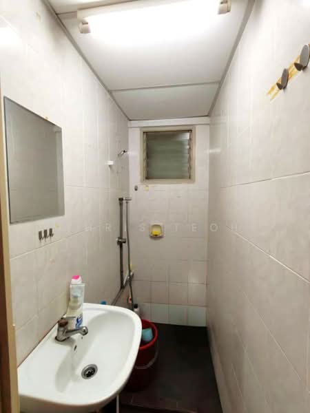 Taman Kheng Tian untuk Untuk Dijual - RM 375,000, Mac 2026 - Bathroom - PropertyGuru.com.my