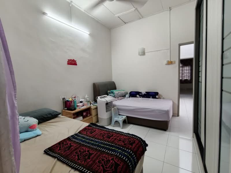 2-storey Terraced House for Sale in Taman Sri Putri (Skudai) - Wong Ouray - Bedroom - PropertyGuru.com.my
