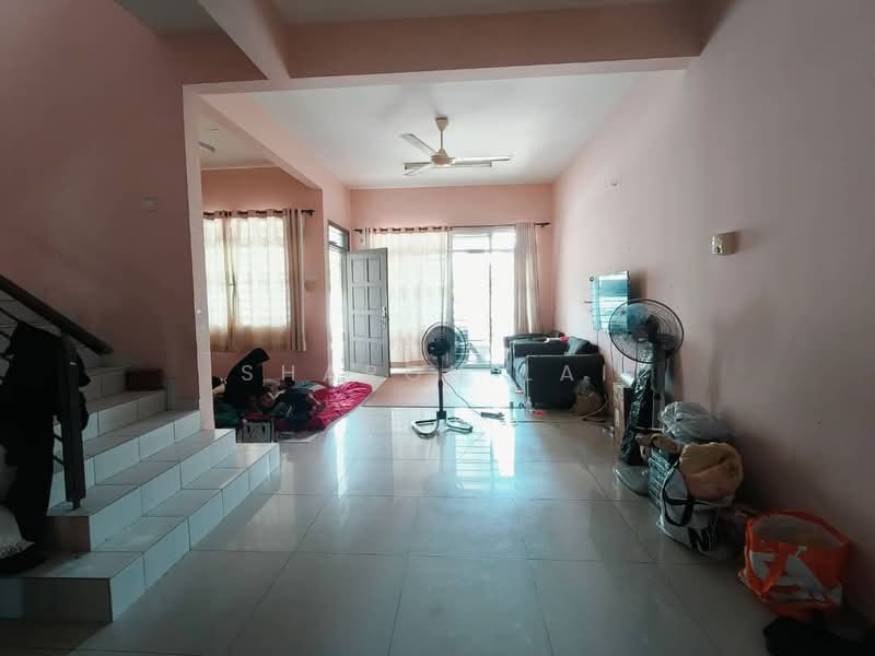 2-storey Terraced House for Sale in Kota Emerald (Rawang) - Sharon Lai - Living Room - PropertyGuru.com.my