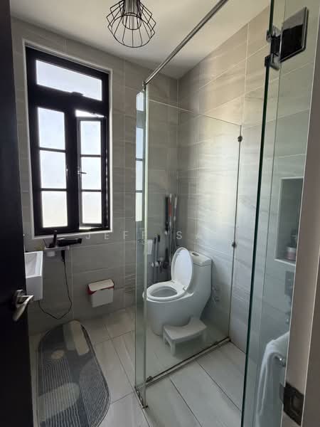 2.5-storey Terraced House for Sale in Iskandar Puteri (Nusajaya) (Johor) - Jeff Saw - Bathroom - PropertyGuru.com.my