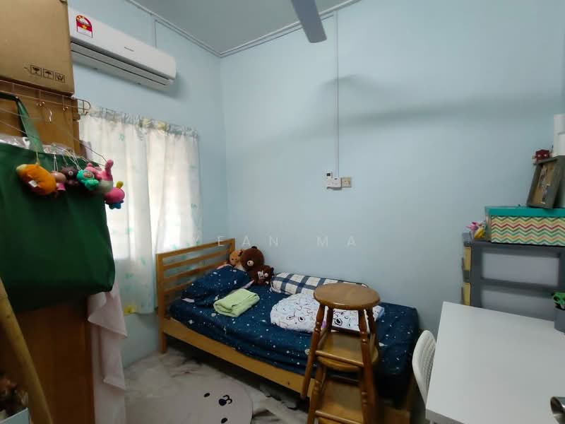 Rumah Teres 1 Tingkat untuk Dijual di Rawang (Selangor) - Yean Ma - Bedroom - PropertyGuru.com.my