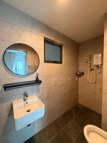 Tulip Residence untuk Untuk Disewa - RM 2,200 /bulan, Mac 2026 - Bathroom - PropertyGuru.com.my