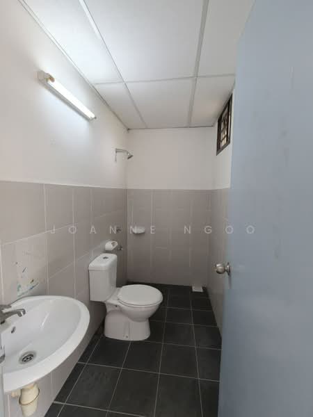 Shop for Rent in Skudai (Johor) - Joanne Ngoo - Bathroom - PropertyGuru.com.my