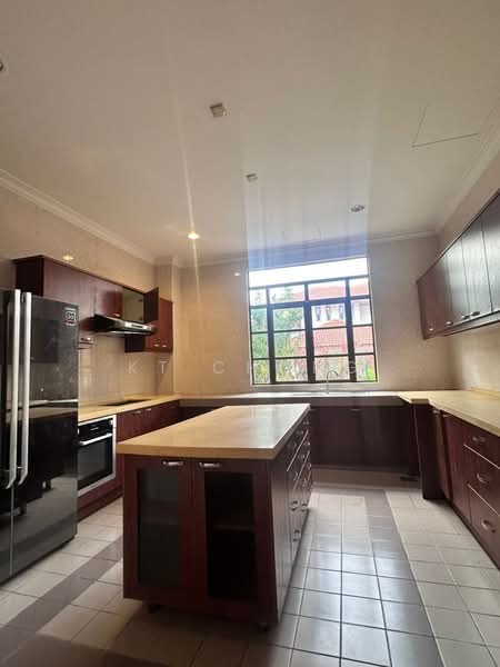 Beverly Row untuk Untuk Disewa - RM 10,000 /bulan, Mac 2026 - Kitchen - PropertyGuru.com.my