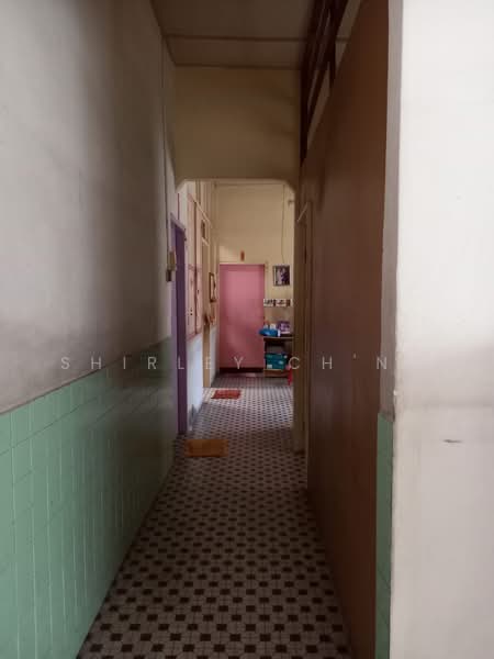 Semi-Detached House for Sale in Ayer Itam (Penang) - Shirley Ch'ng - Corridor - PropertyGuru.com.my