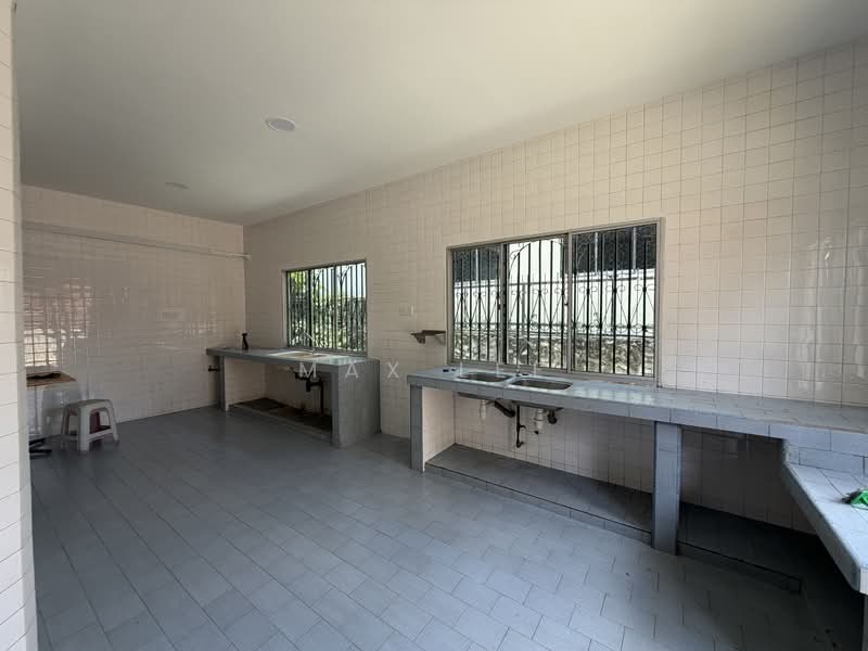 Taman Segar untuk Untuk Dijual - RM 1,600,000, Mac 2026 - Kitchen - PropertyGuru.com.my