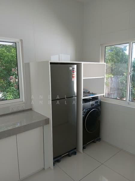 Townhouse for Rent in Country Heights (Kajang) - Anbalagee Anbalagee - Kitchen - PropertyGuru.com.my