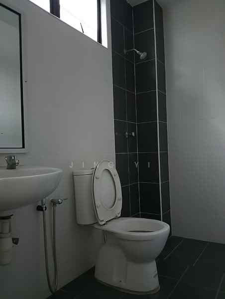 Cluster House for Sale in Seberang Perai (Penang) - Jing Yi - Bathroom - PropertyGuru.com.my