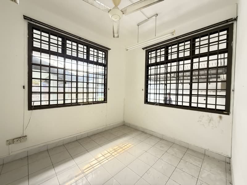 Taman Perling semi detached corner lot untuk Untuk Dijual - RM 950,000, Mac 2026 - Interior - PropertyGuru.com.my