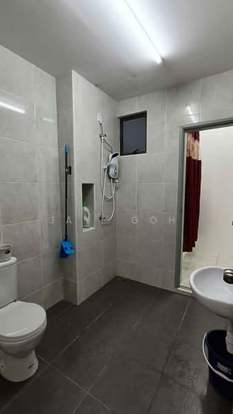 Townhouse for Rent in Simpang Ampat (Penang) - Jane Goh - Bathroom - PropertyGuru.com.my