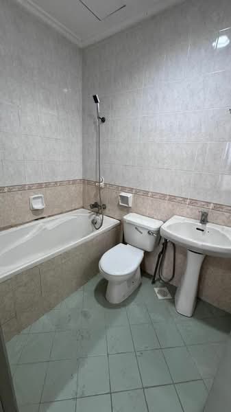Condominium for Sale at Datin Halimah Condominium - Tuan Ling - Bathroom - PropertyGuru.com.my