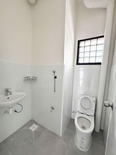 Desa Harmoni Desas Harmonis untuk Untuk Disewa - RM 2,100 /bulan, Mac 2026 - Bathroom - PropertyGuru.com.my