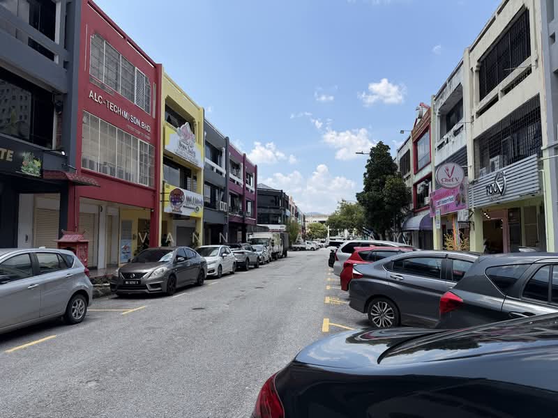 Shop for Rent in Kepong (Kuala Lumpur) - Vannesa Tay - Exterior - PropertyGuru.com.my