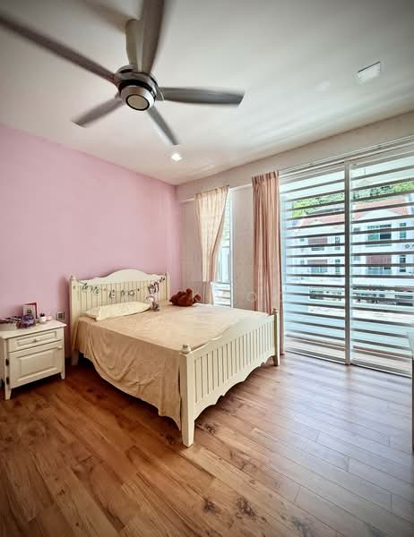 Beverly Hills Three-Storey Terraced House. untuk Untuk Dijual - RM 1,000,000, Mac 2026 - Bedroom - PropertyGuru.com.my