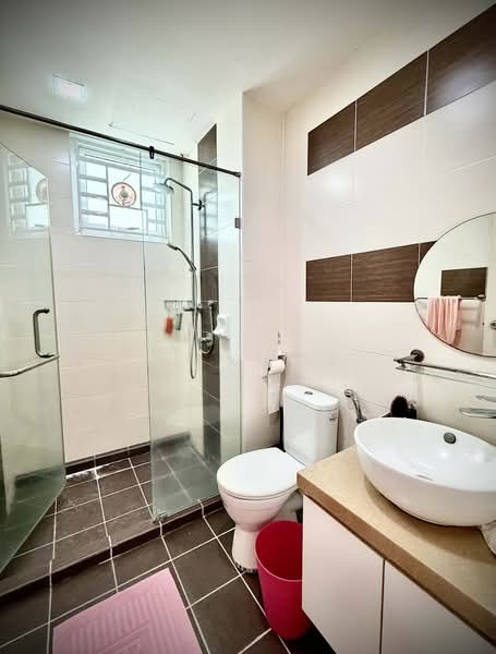 Beverly Hills Three-Storey Terraced House. untuk Untuk Dijual - RM 1,000,000, Mac 2026 - Bathroom - PropertyGuru.com.my