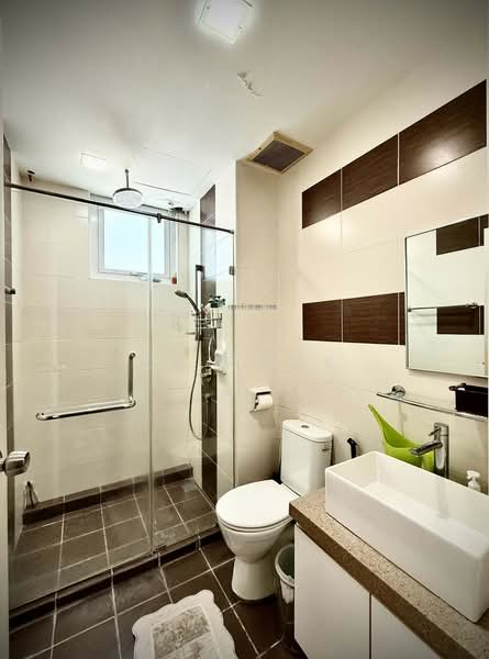 Beverly Hills Three-Storey Terraced House. untuk Untuk Dijual - RM 1,000,000, Mac 2026 - PropertyGuru.com.my