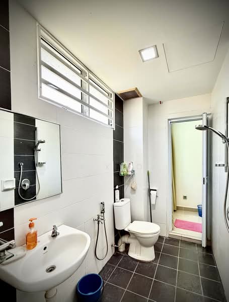 Beverly Hills Three-Storey Terraced House. untuk Untuk Dijual - RM 1,000,000, Mac 2026 - PropertyGuru.com.my