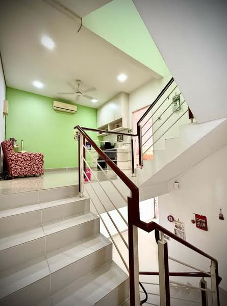 Beverly Hills Three-Storey Terraced House. untuk Untuk Dijual - RM 1,000,000, Mac 2026 - PropertyGuru.com.my