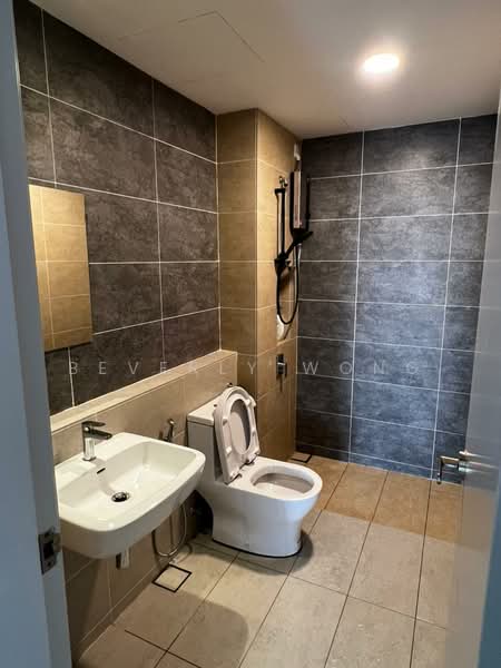 Service Residence for Rent at Setia City Residences - Beverly Wong - Bathroom - PropertyGuru.com.my