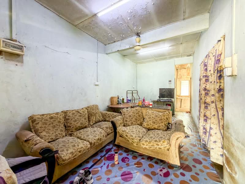 1-storey Terraced House for Sale in Taman Sri Intan (Kajang) - Azli Ibrahim - Living Room - PropertyGuru.com.my