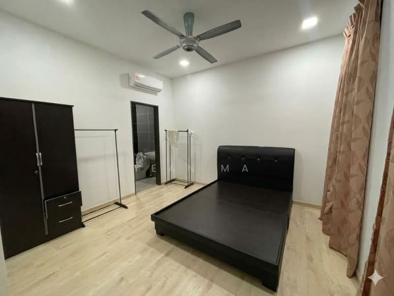 Condominium for Rent at The Henge - Yean Ma - Bedroom - PropertyGuru.com.my