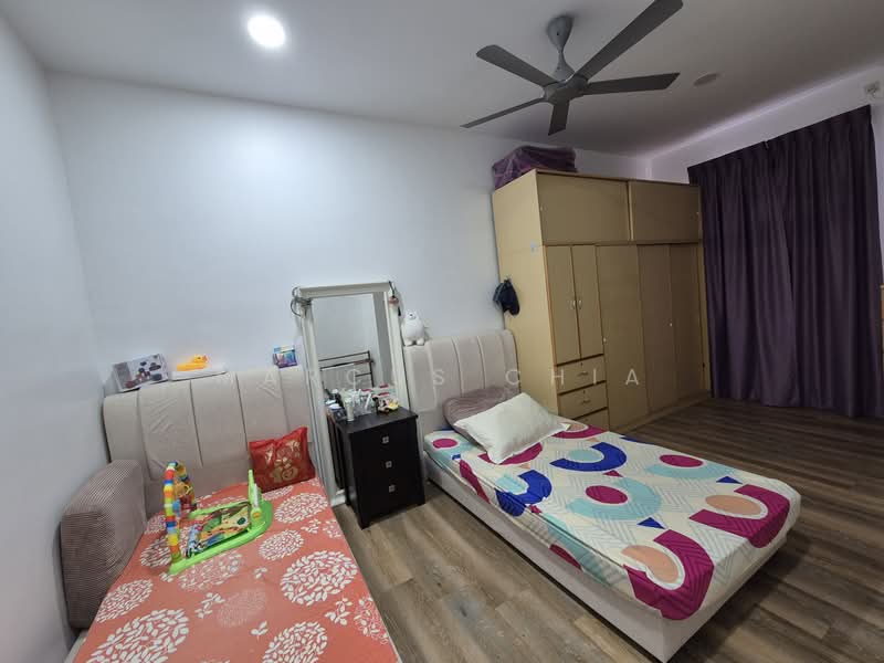 2-storey Terraced House for Sale in Setia Tropika (Johor Bahru) - Marcus Chia - Bedroom - PropertyGuru.com.my