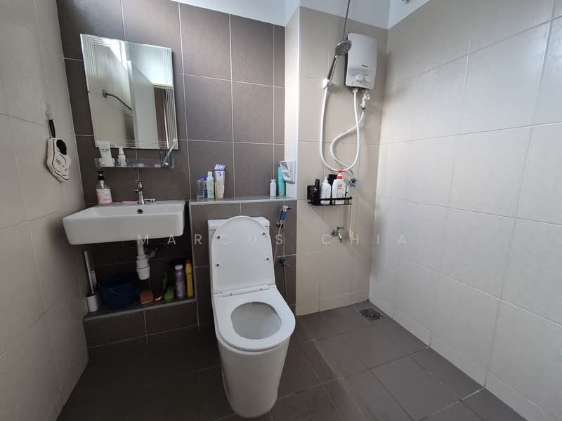 2-storey Terraced House for Sale in Setia Tropika (Johor Bahru) - Marcus Chia - Bathroom - PropertyGuru.com.my