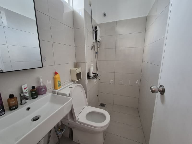 2-storey Terraced House for Sale in Setia Tropika (Johor Bahru) - Marcus Chia - Bathroom - PropertyGuru.com.my