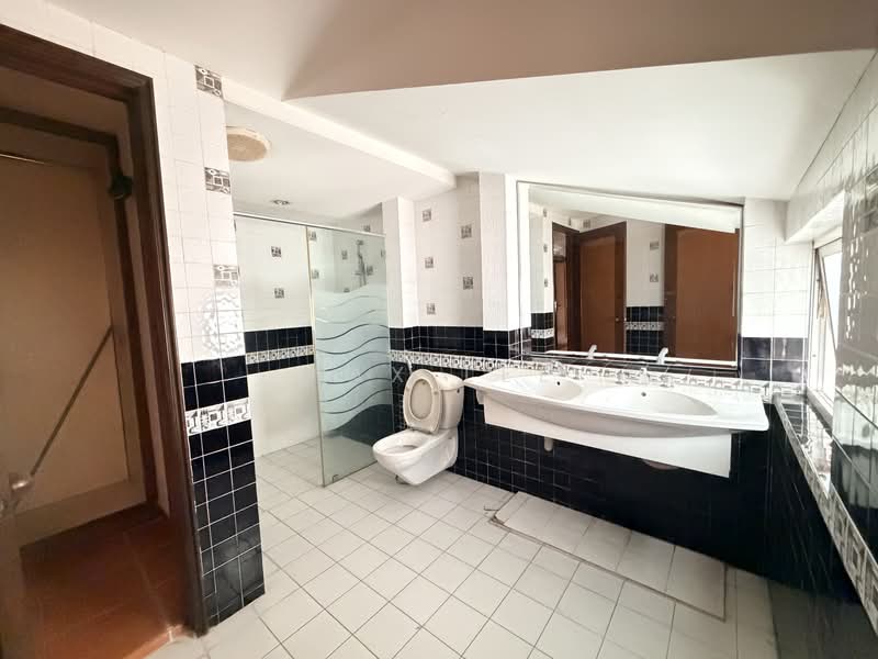 Taman Bukit Tiara untuk Untuk Dijual - RM 4,800,000, Mac 2026 - Bathroom - PropertyGuru.com.my