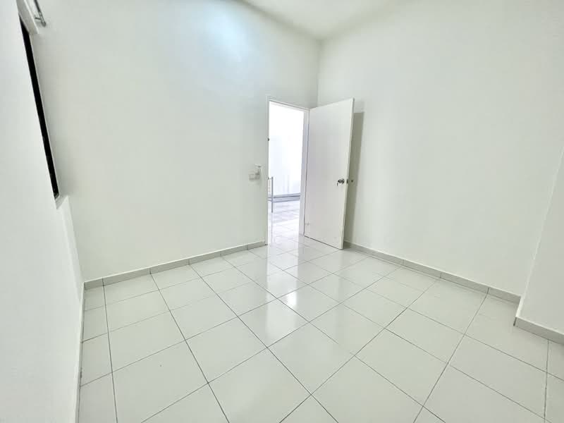 Spacious Two Storey Terrace in Setia Permai 2 Setia Alam untuk Untuk Dijual - RM 750,000, Mac 2026 - Interior - PropertyGuru.com.my