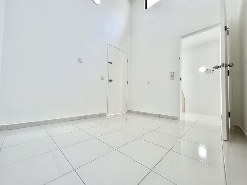 Spacious Two Storey Terrace in Setia Permai 2 Setia Alam untuk Untuk Dijual - RM 750,000, Mac 2026 - Interior - PropertyGuru.com.my