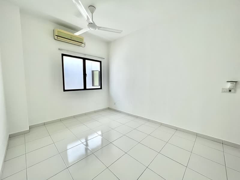 Spacious Two Storey Terrace in Setia Permai 2 Setia Alam untuk Untuk Dijual - RM 750,000, Mac 2026 - Interior - PropertyGuru.com.my