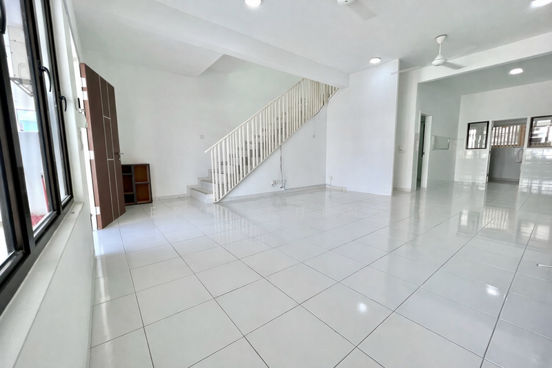 Spacious Two Storey Terrace in Setia Permai 2 Setia Alam untuk Untuk Dijual - RM 750,000, Mac 2026 - Living Room - PropertyGuru.com.my