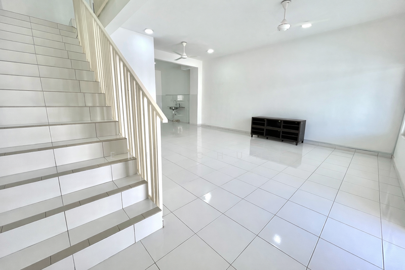Spacious Two Storey Terrace in Setia Permai 2 Setia Alam untuk Untuk Dijual - RM 750,000, Mac 2026 - Living Room - PropertyGuru.com.my