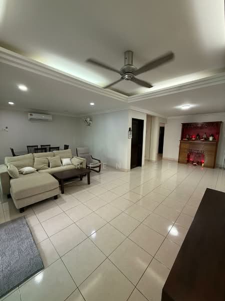 Jasmine Park_Taman Putri Kulai_ Gated Guarded _ Double Storey Terrace 22 x 70 for Sale untuk Untuk Dijual - RM 535,000, Mac 2026 - Living Room - PropertyGuru.com.my
