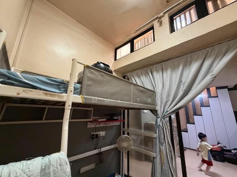 1-storey Terraced House for Sale in Taman Johor Jaya (Johor Bahru) - Tommy Tai - Bedroom - PropertyGuru.com.my